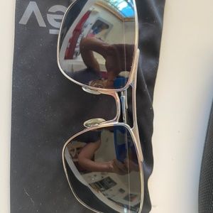 REVO Ground Speed  POLARIZED Aviator Sunglasses, Silver frames with Dark lenses